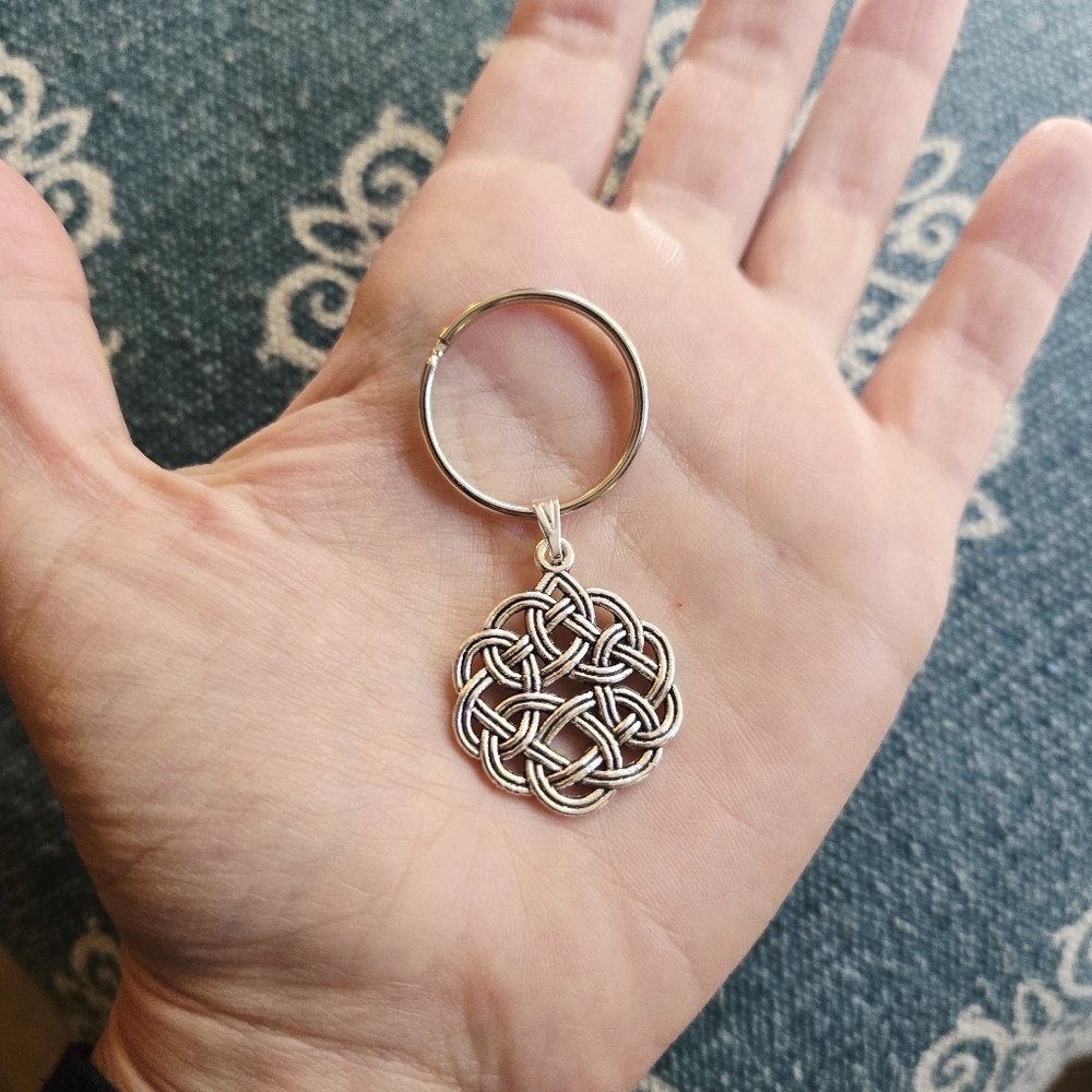 New Celtic Knot Keychain